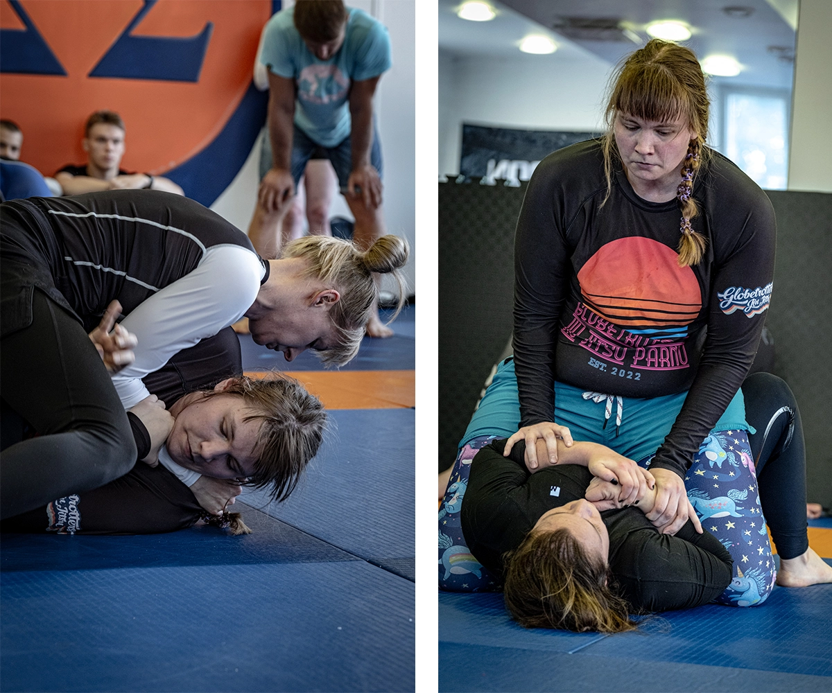 No-gi matches. In the left side a shot where a smaller person is in technical mount and a sobre looking person on the bottom. On the right, the big person is mounting another smaller person, still looking sombre.
